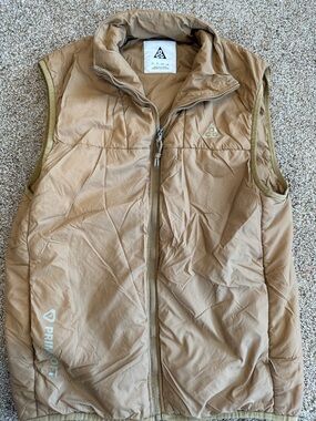 Nike ACG mens Tan Puffer Vest